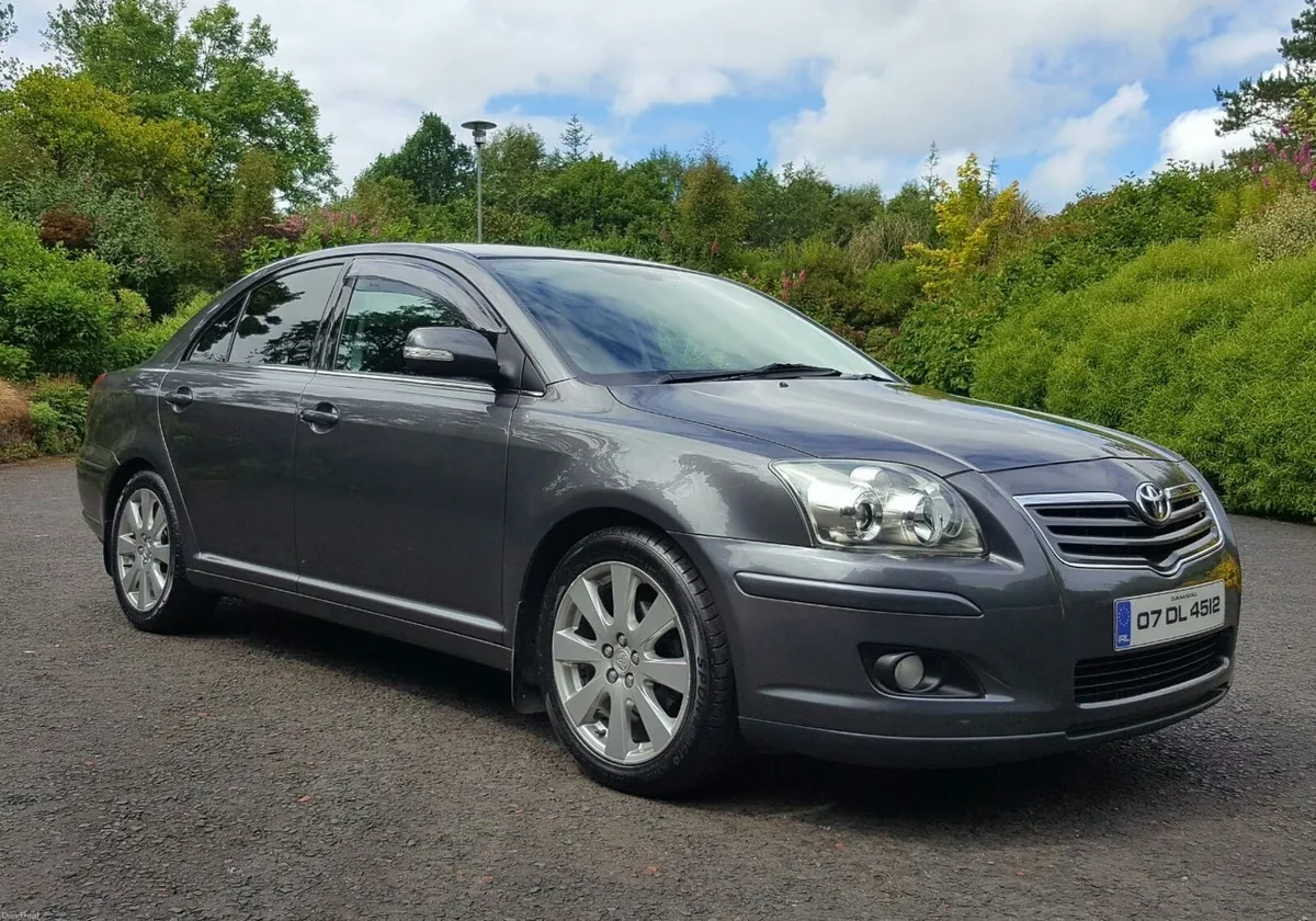 07 Avensis - Image 2