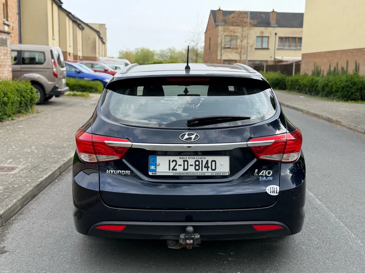 12 hyundai i40 estate 1.7diesel - Image 2