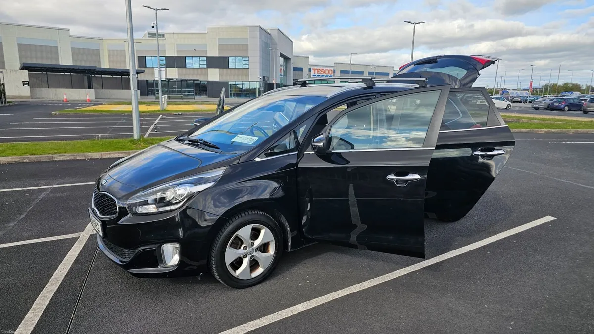 2016 Kia Carens 1.7 CRDi EX PE - Low Milage - Image 3