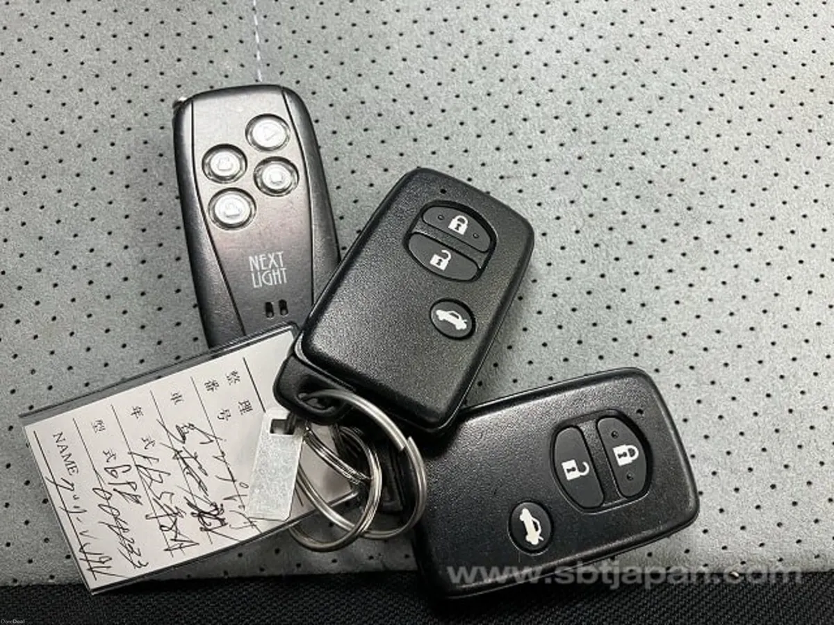 2013 Subaru XV Hybrid -Rare- AWD. Low km. NCT/TAX - Image 3