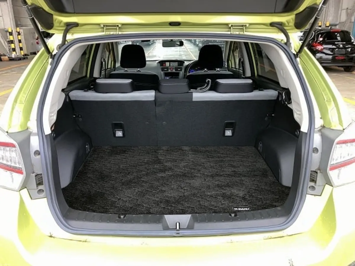 2013 Subaru XV Hybrid -Rare- AWD. Low km. NCT/TAX - Image 5