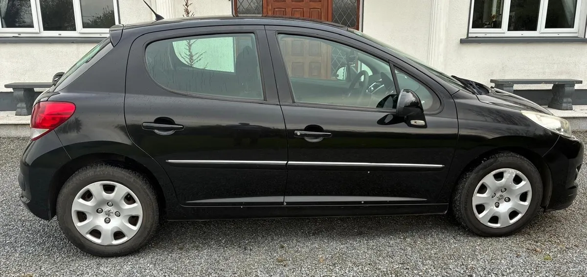 Peugeot 207 2011 - Image 3