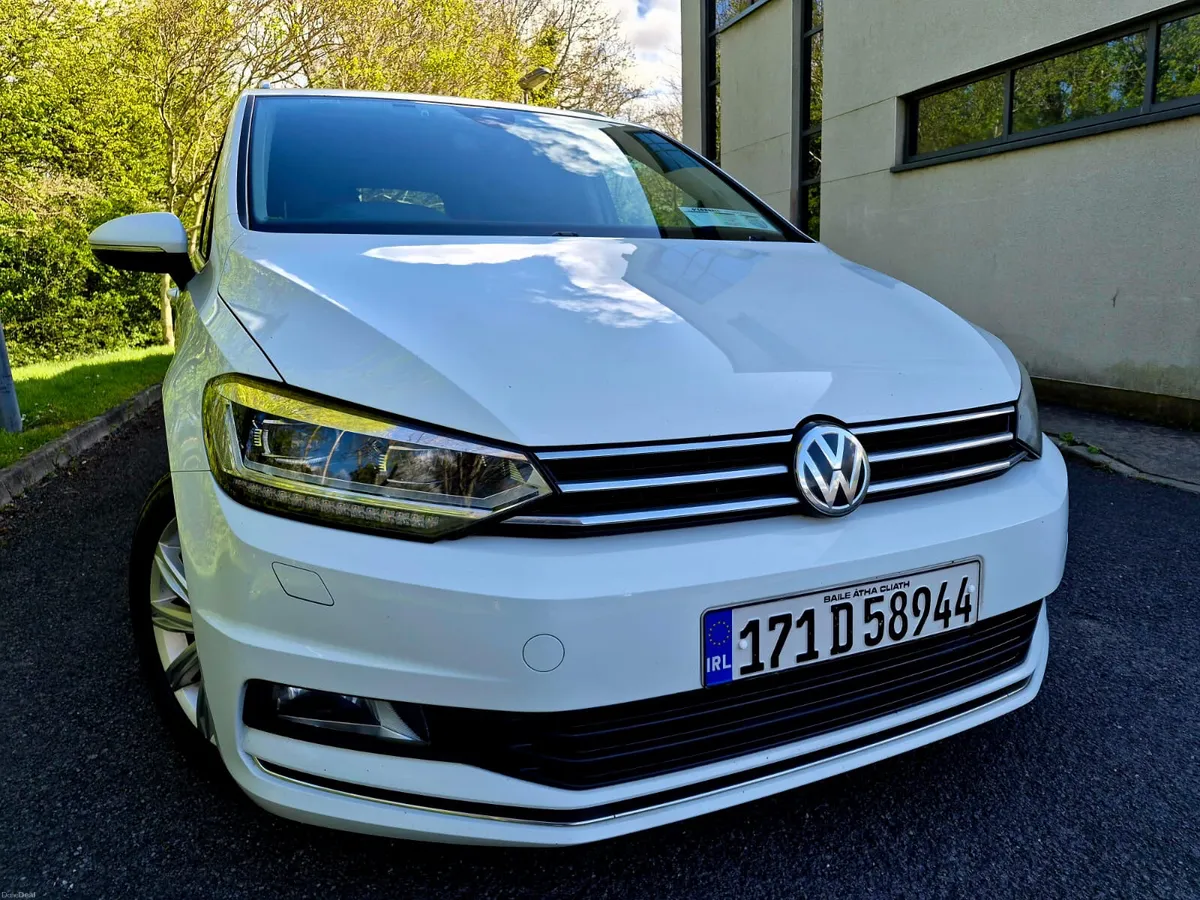 2017 VOLKSWAGEN TOURAN 1.2 TSI HIGHLINE AUTO - Image 4