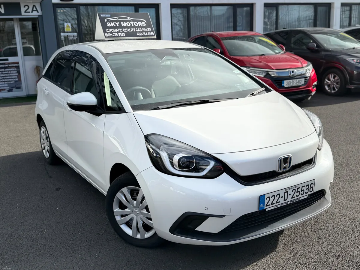 2022 Honda JAZZ/Fit 1.5 Hybrid Automatic,CarPlay - Image 5