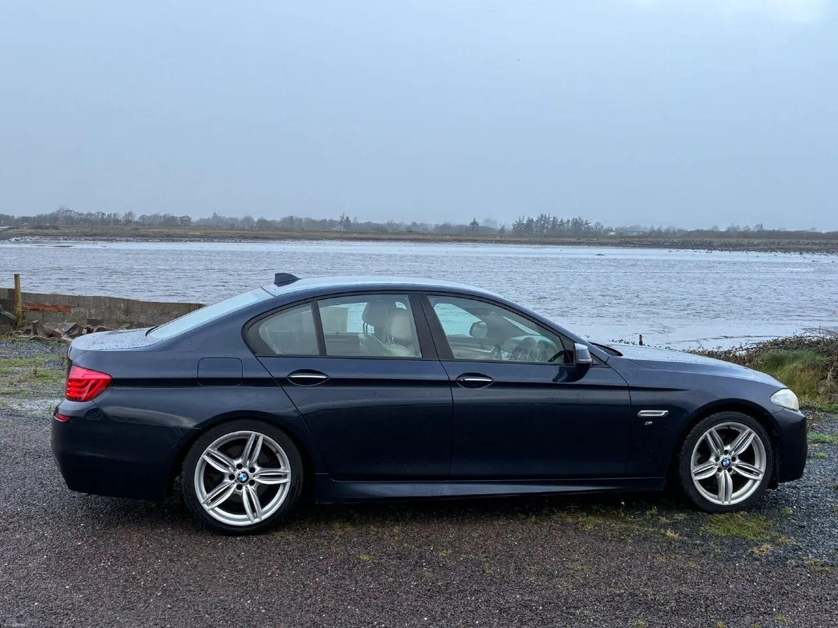 BMW 5-Series 2014 - Image 2