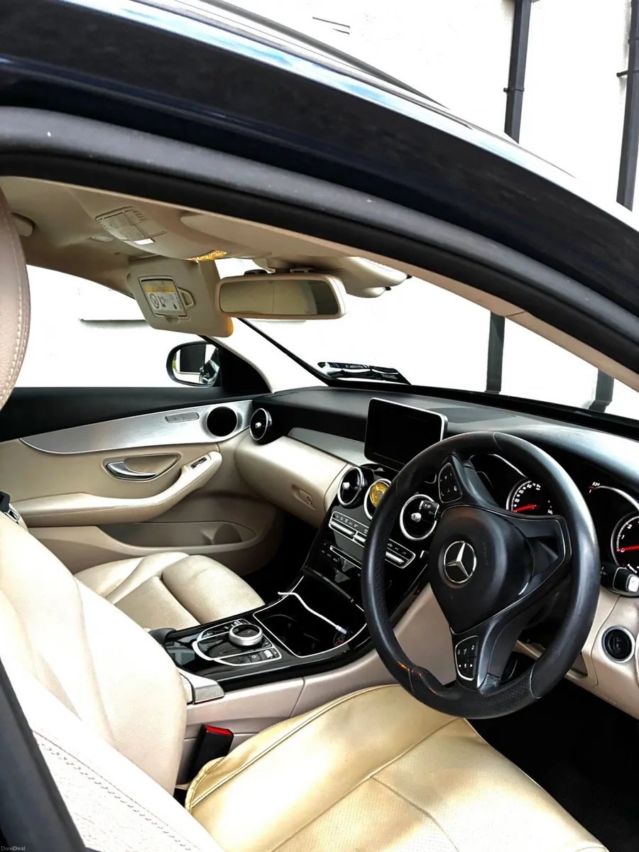 Mercedes C350e - Image 4