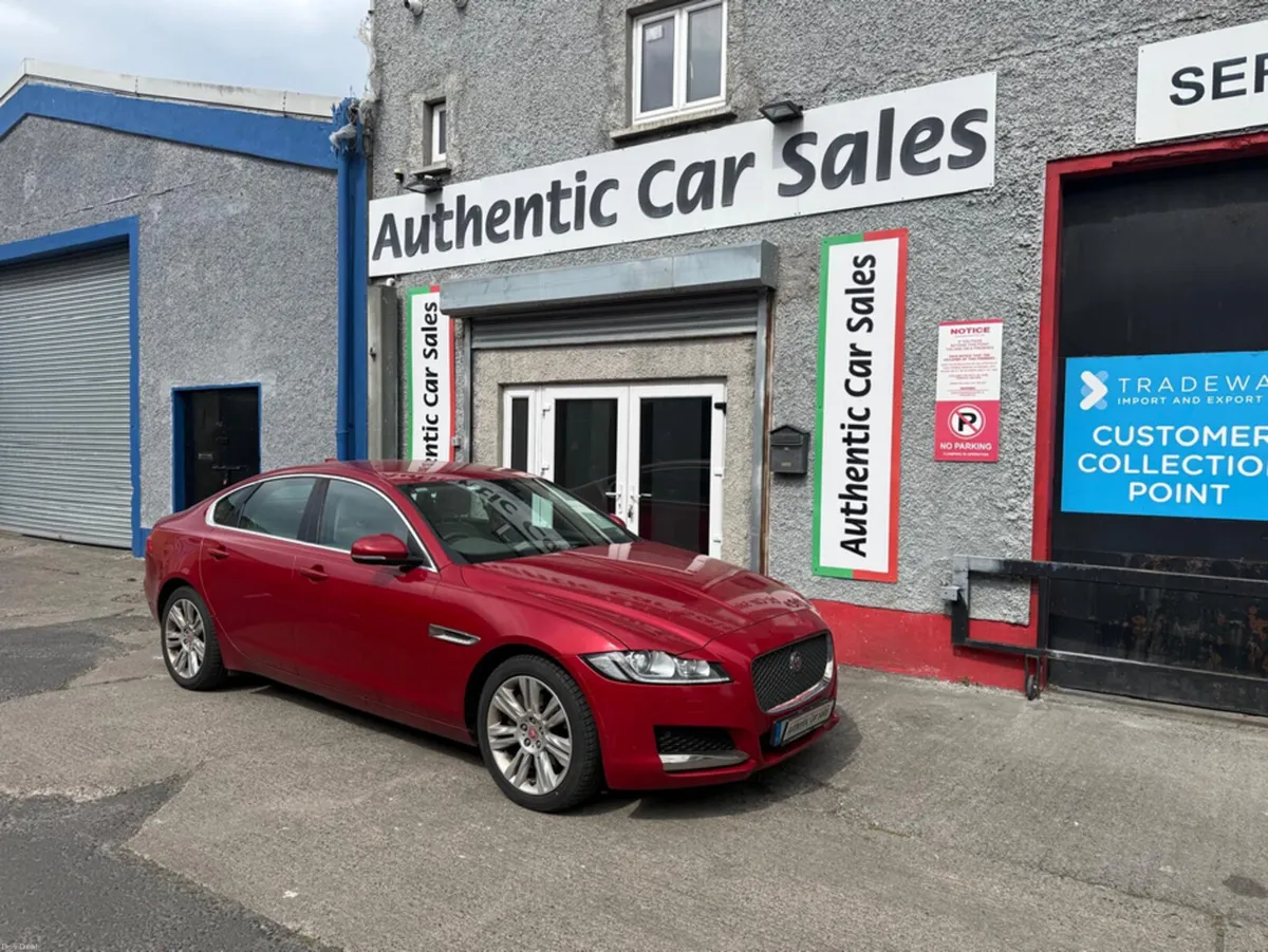 Jaguar XF 2.0 D PORTFOLIO 180PS AUTO 4DR - Image 1