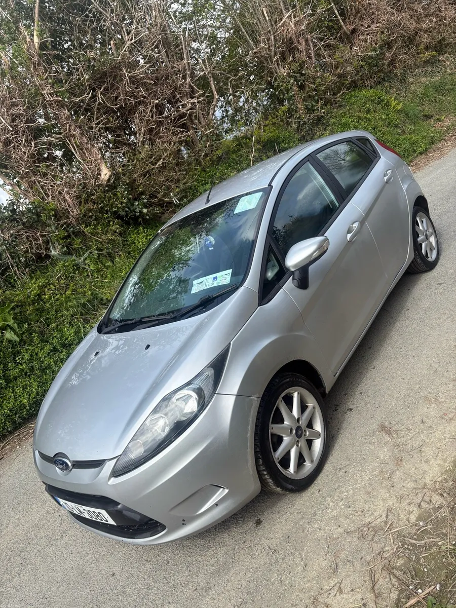 2010 ford fiesta - Image 1