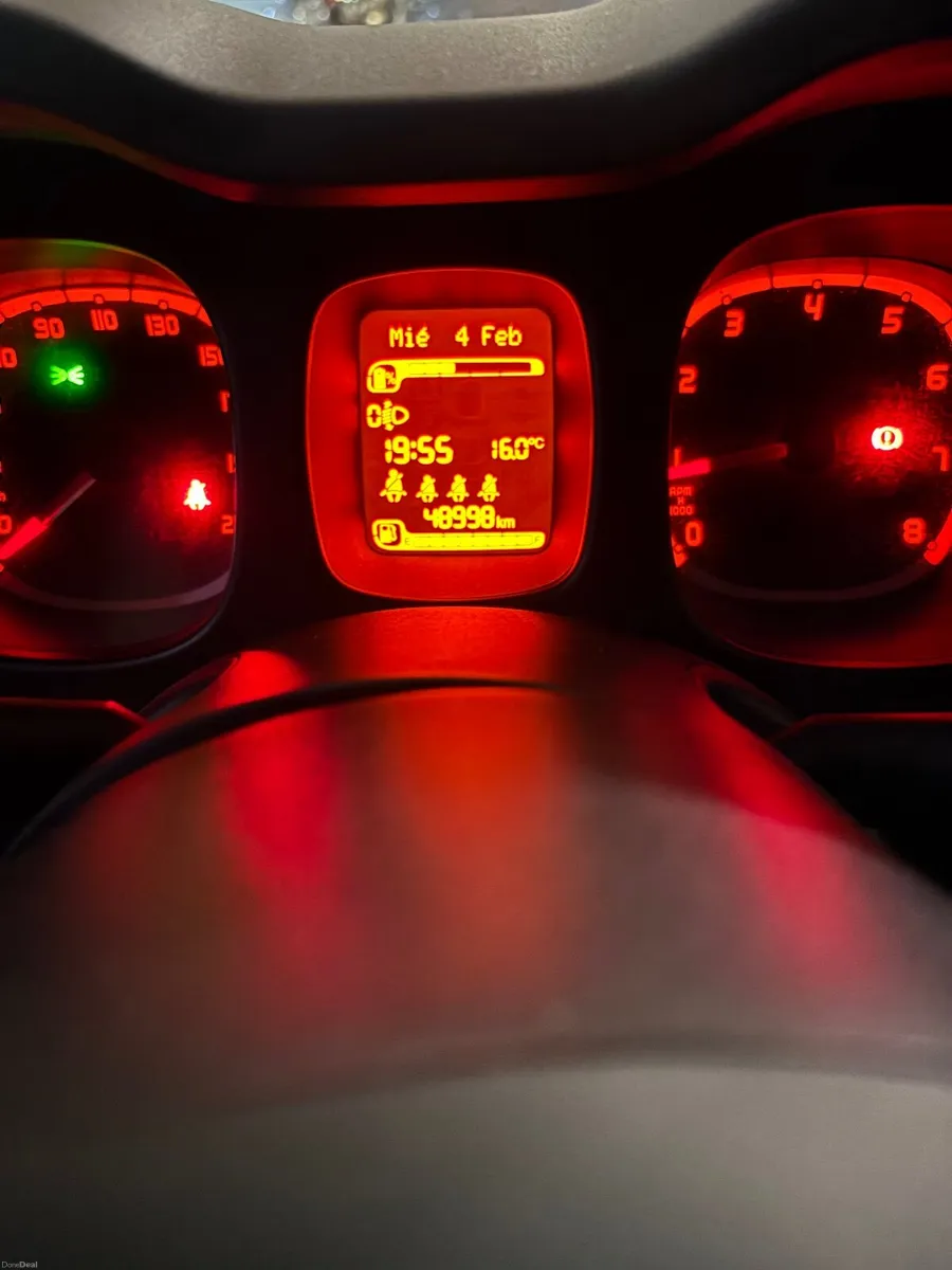 Ford Fiesta 2011 - Image 3