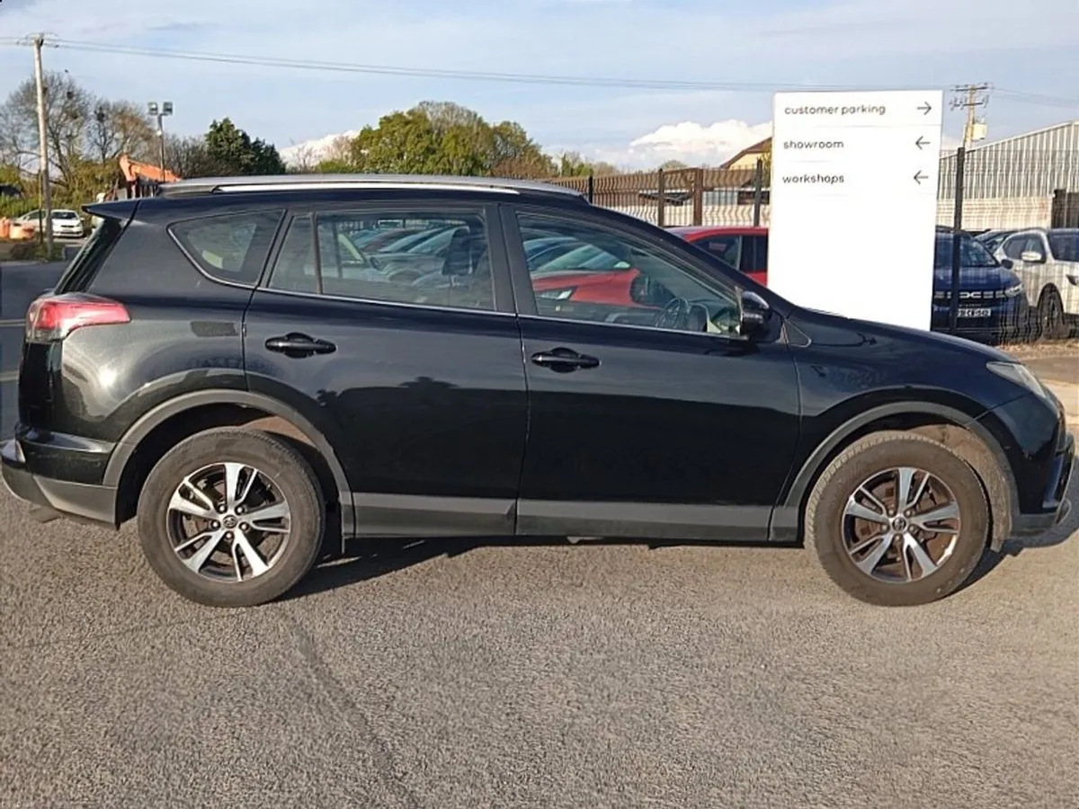 Toyota RAV4 2.0 D-4D (143) 2WD LUNA - Image 4