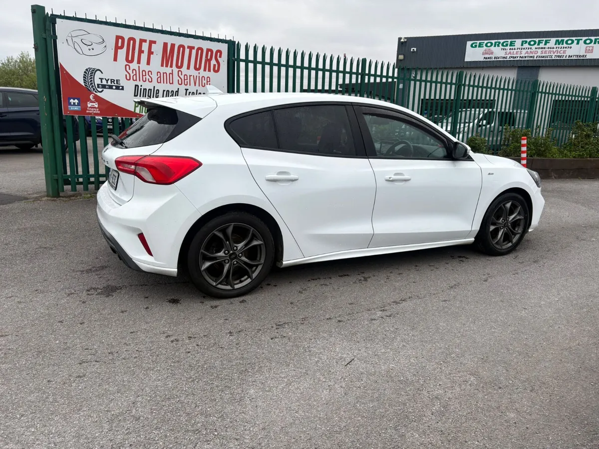 Ford Focus 2019 - Image 5