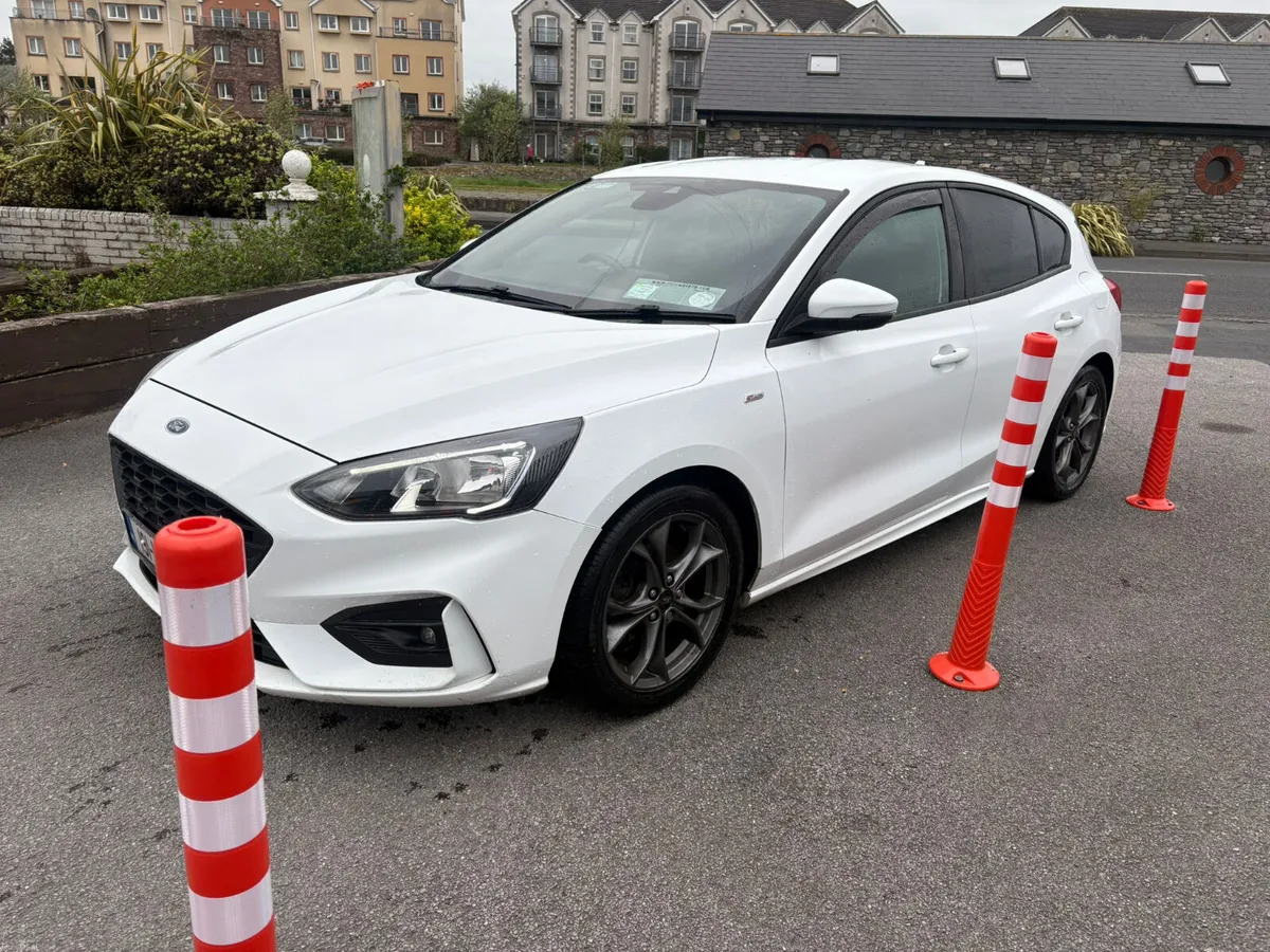Ford Focus 2019 - Image 3