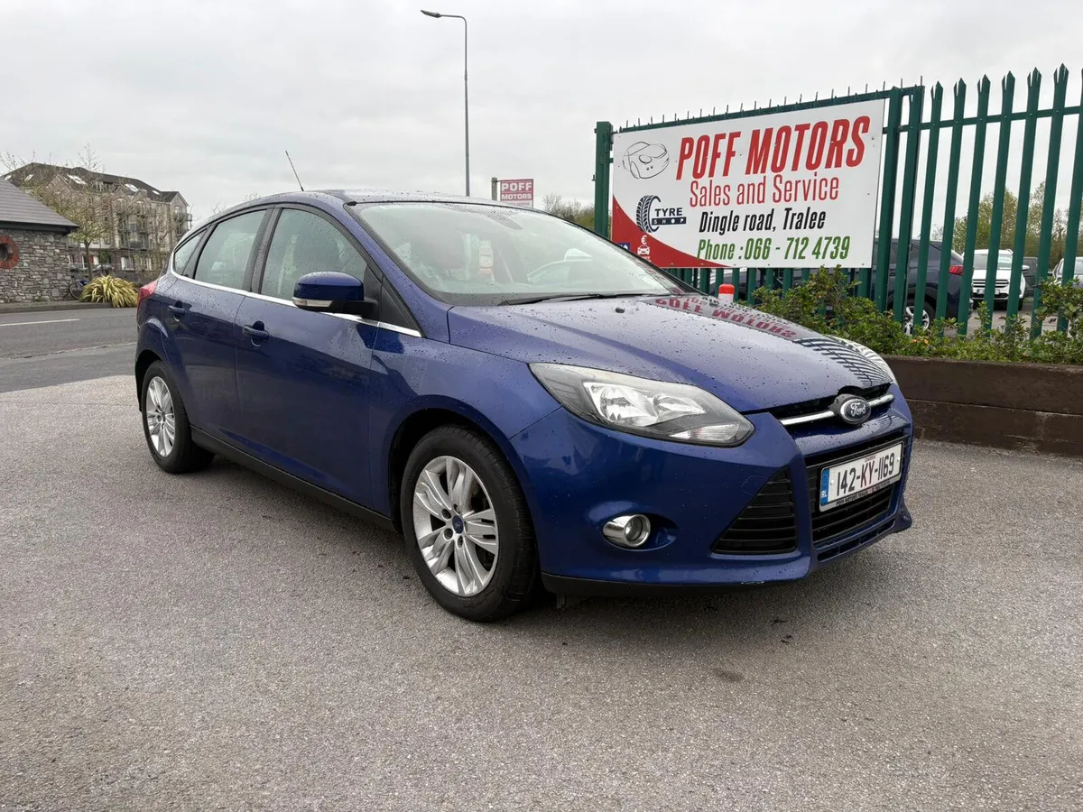 Ford Focus 2014 - Image 2