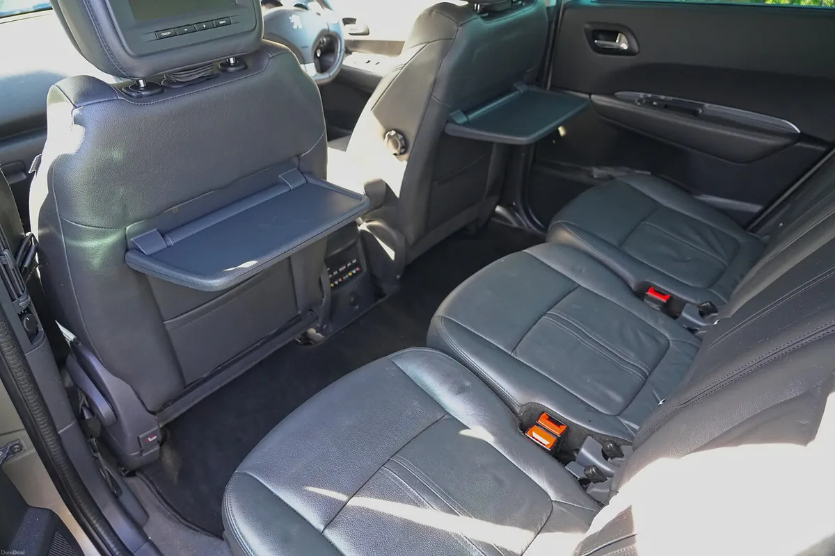 2016 Peugeot 5008 LEATHER TOP SPEC - Image 4