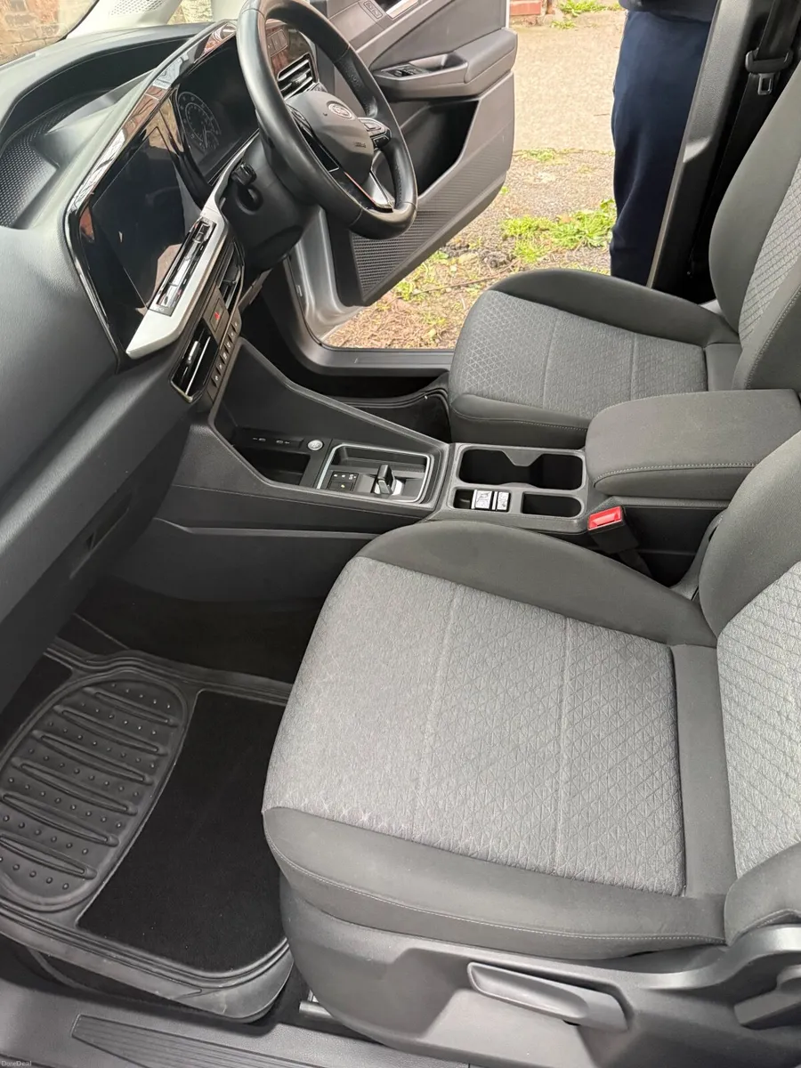 Ford Tourneo Connect 2023 - Image 3