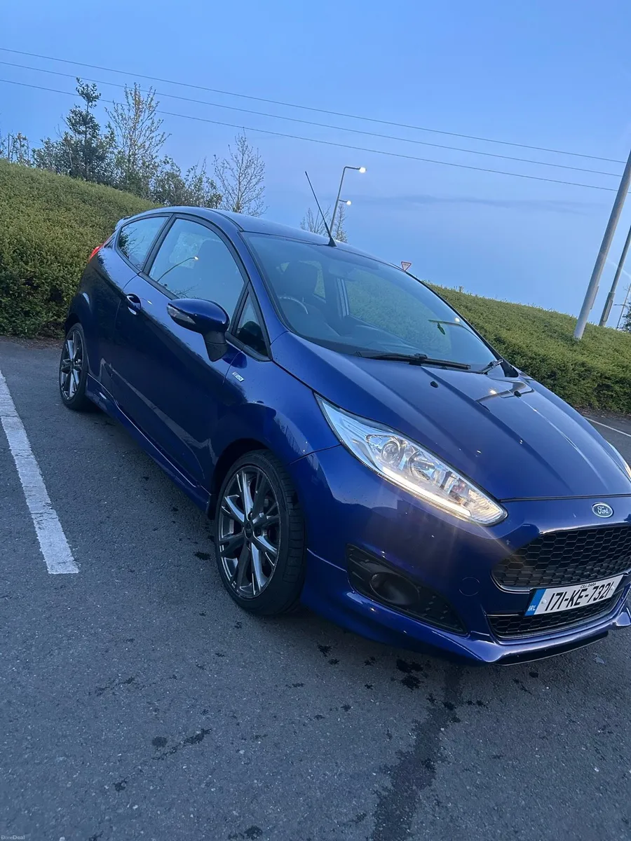 171 Ford Fiesta ST Line ECOBOOST 125PS - Image 1