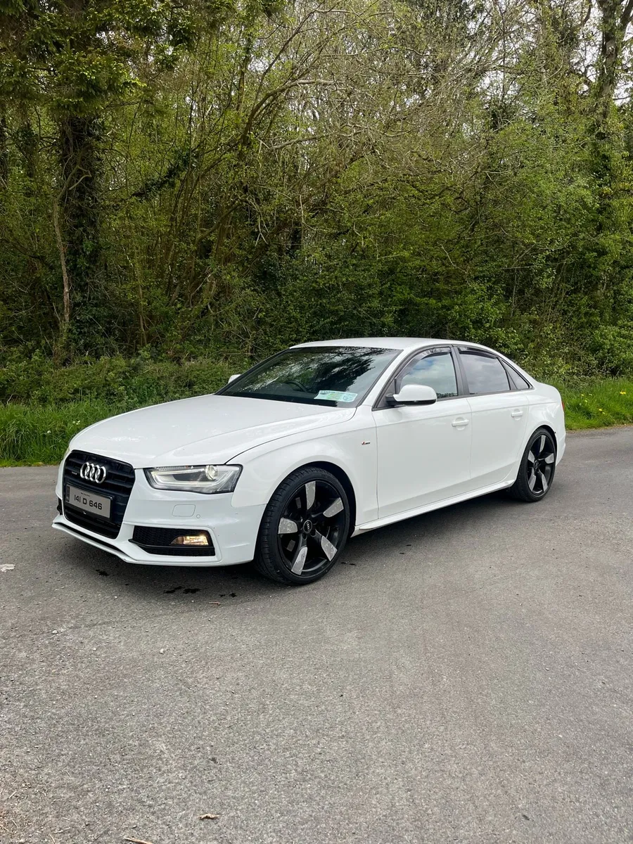 Audi A4 SLINE - Image 2