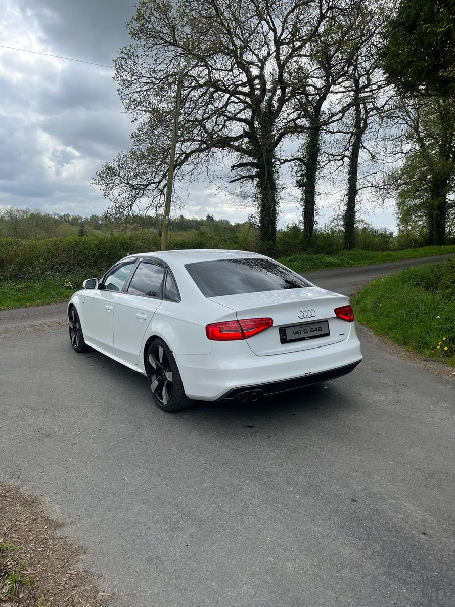Audi A4 SLINE - Image 4