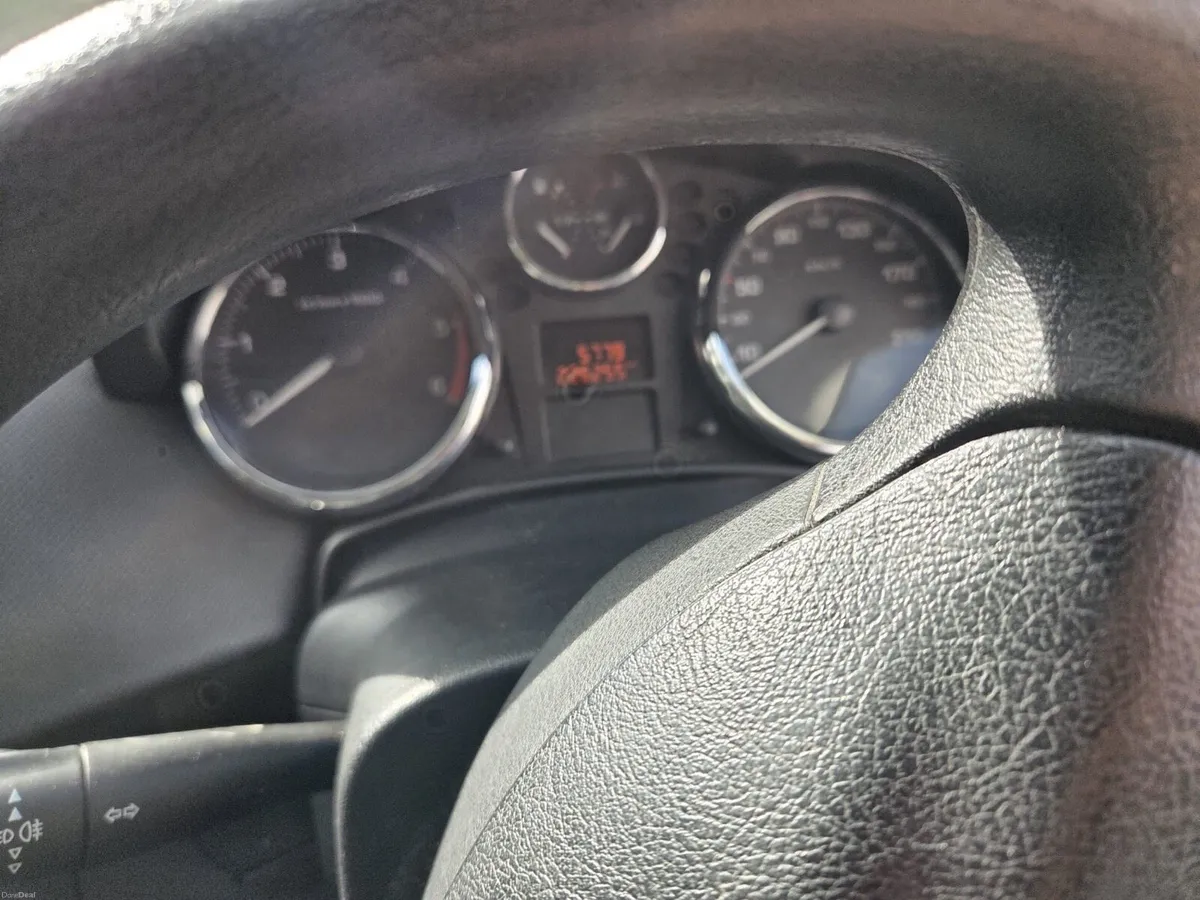 Peugeot 207 - Image 5