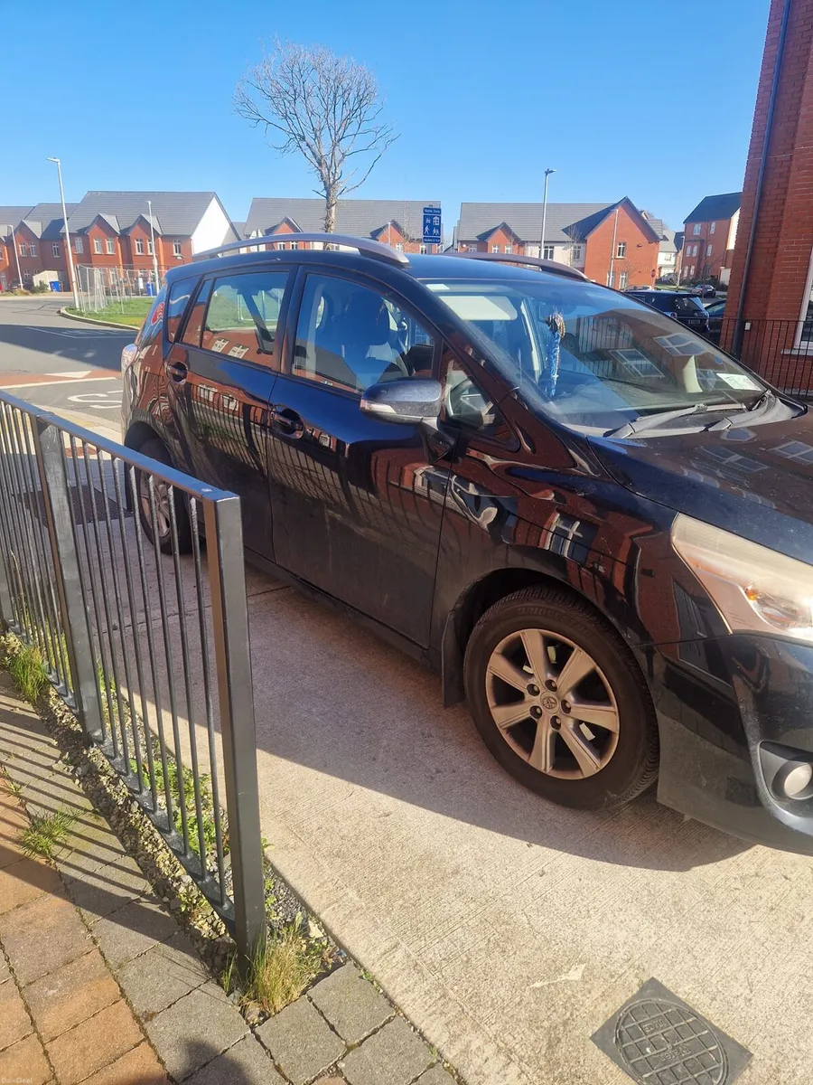 Toyota verso - Image 2