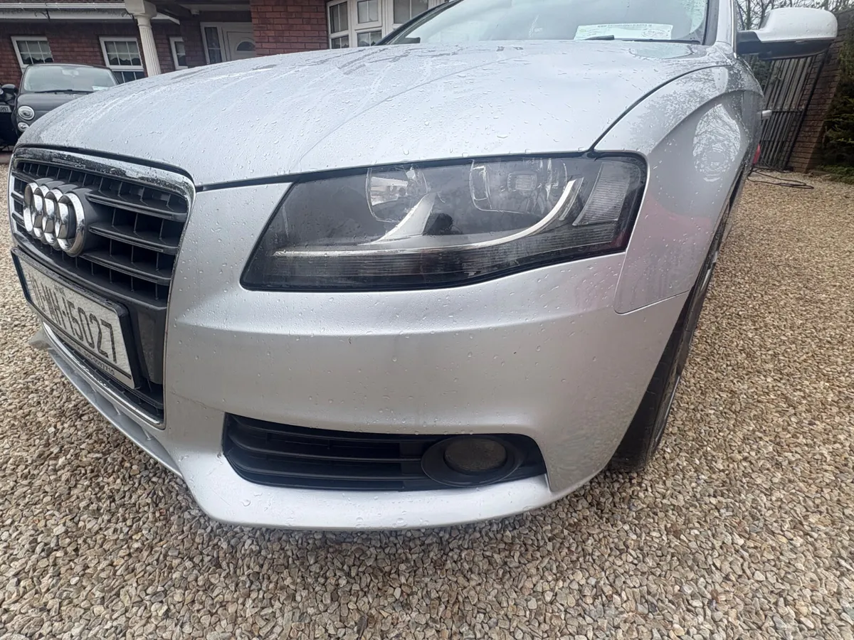 Audi A4 2010 , 2.0 litre Tdi , 136bho - Image 4