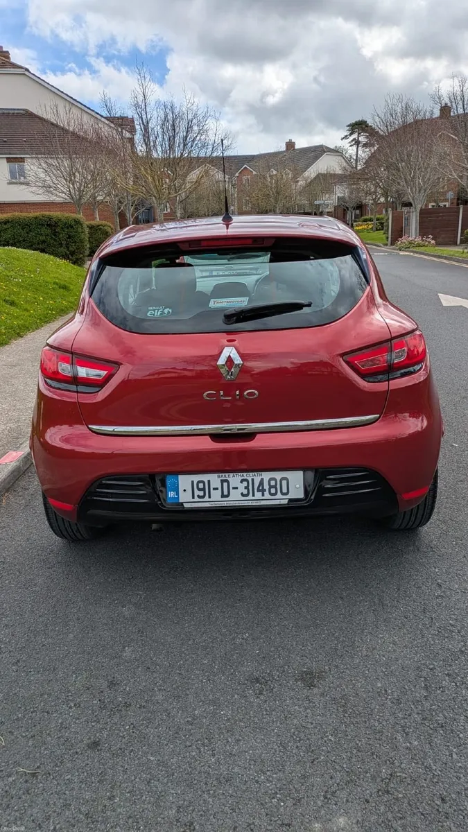 2019 Renault Clio - Image 2