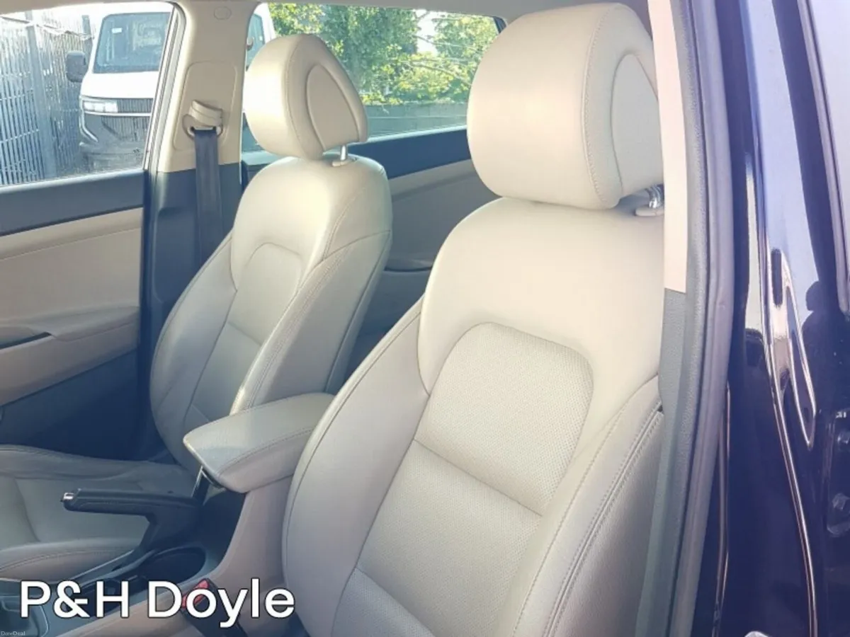 Hyundai Tucson EXECUTIVE - Image 4