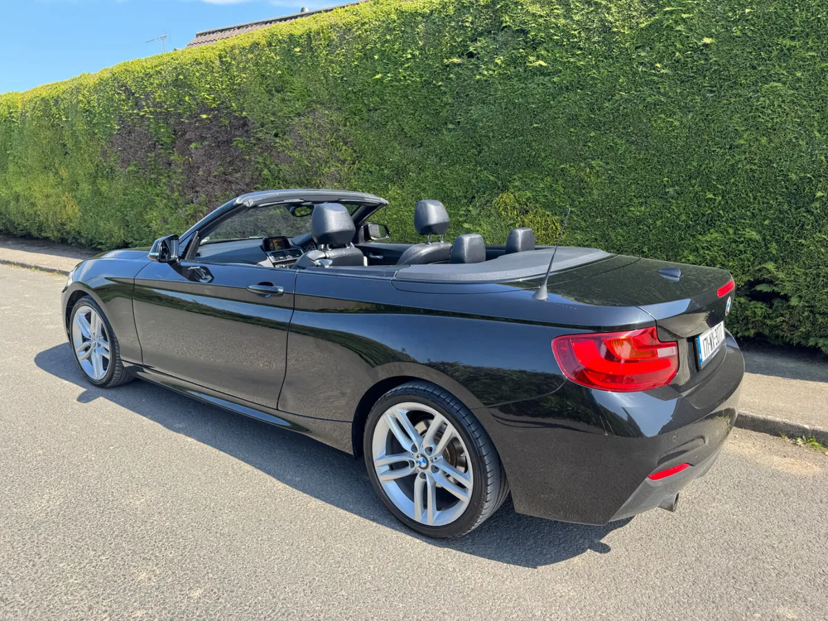 BMW 218d convertible M-SPORT - Image 4