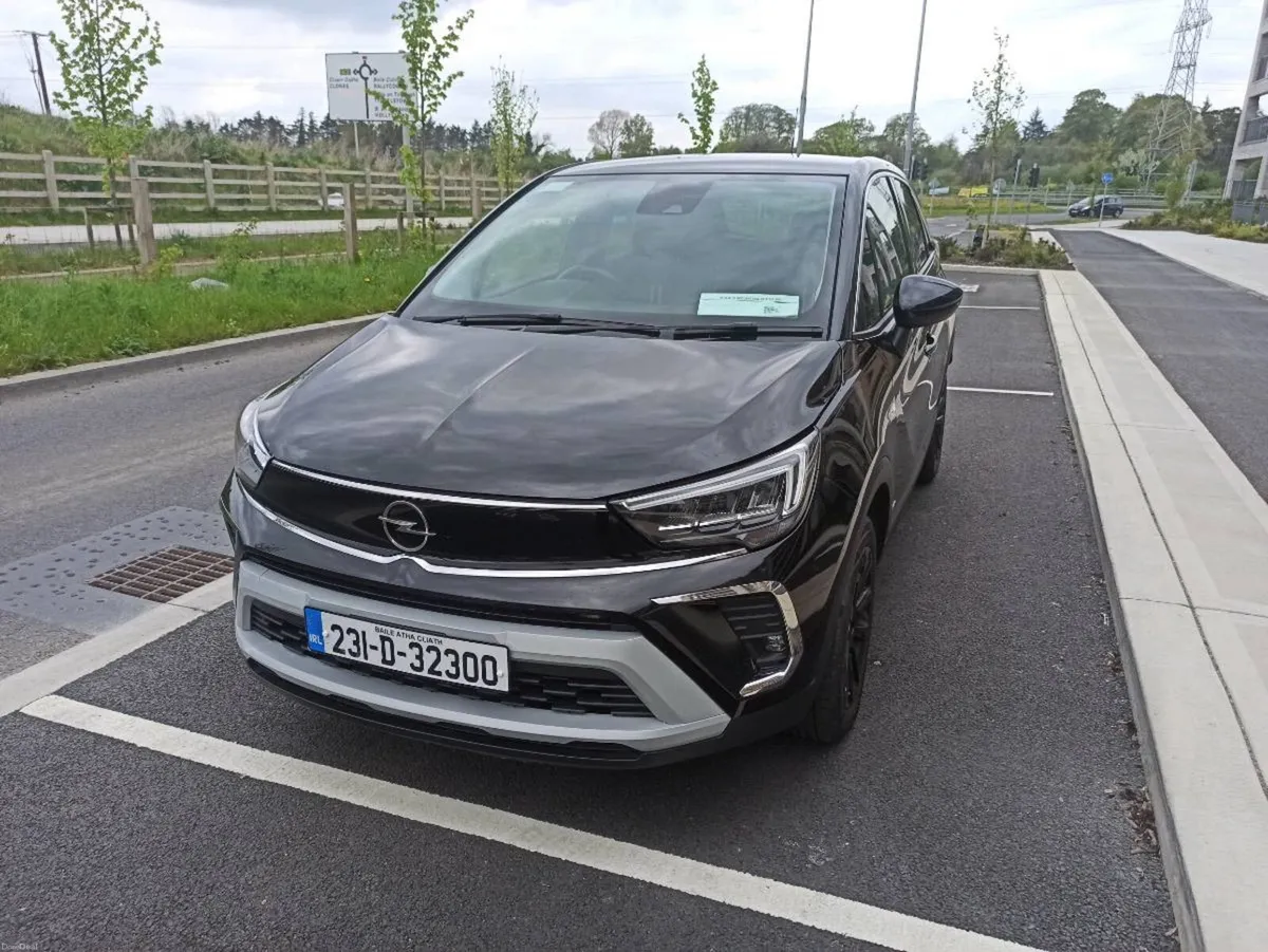 Opel Crossland 2023 SRI 1.2 110PS 6SPD - Image 1