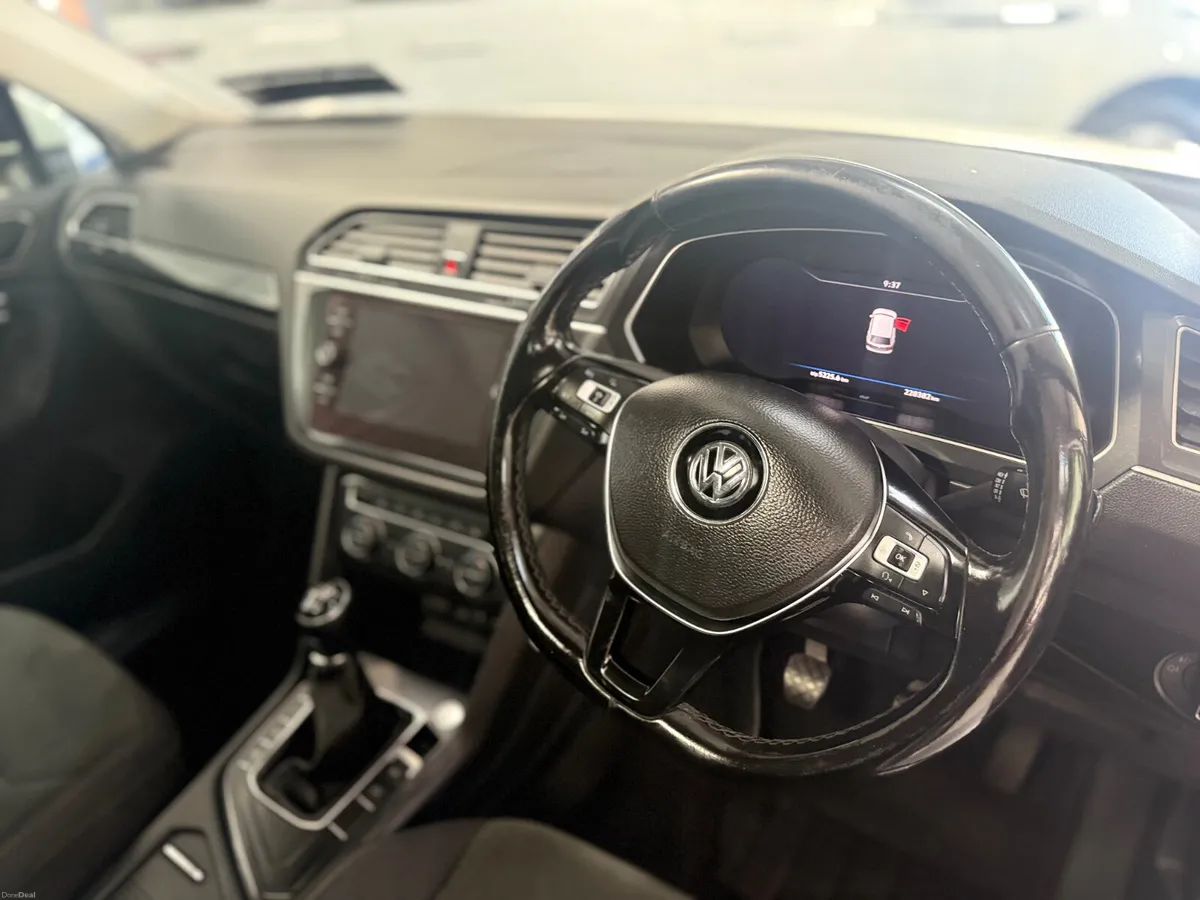 Volkswagen Tiguan 2018. 2.2 TDI.  HIGHLINE - Image 3