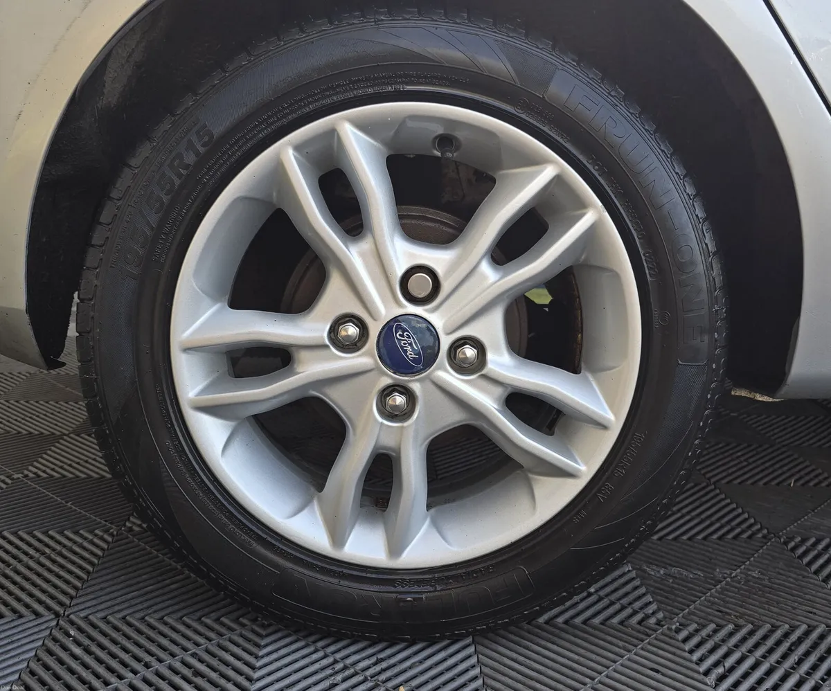2016 Ford Fiesta 1.0 Petrol - Image 5