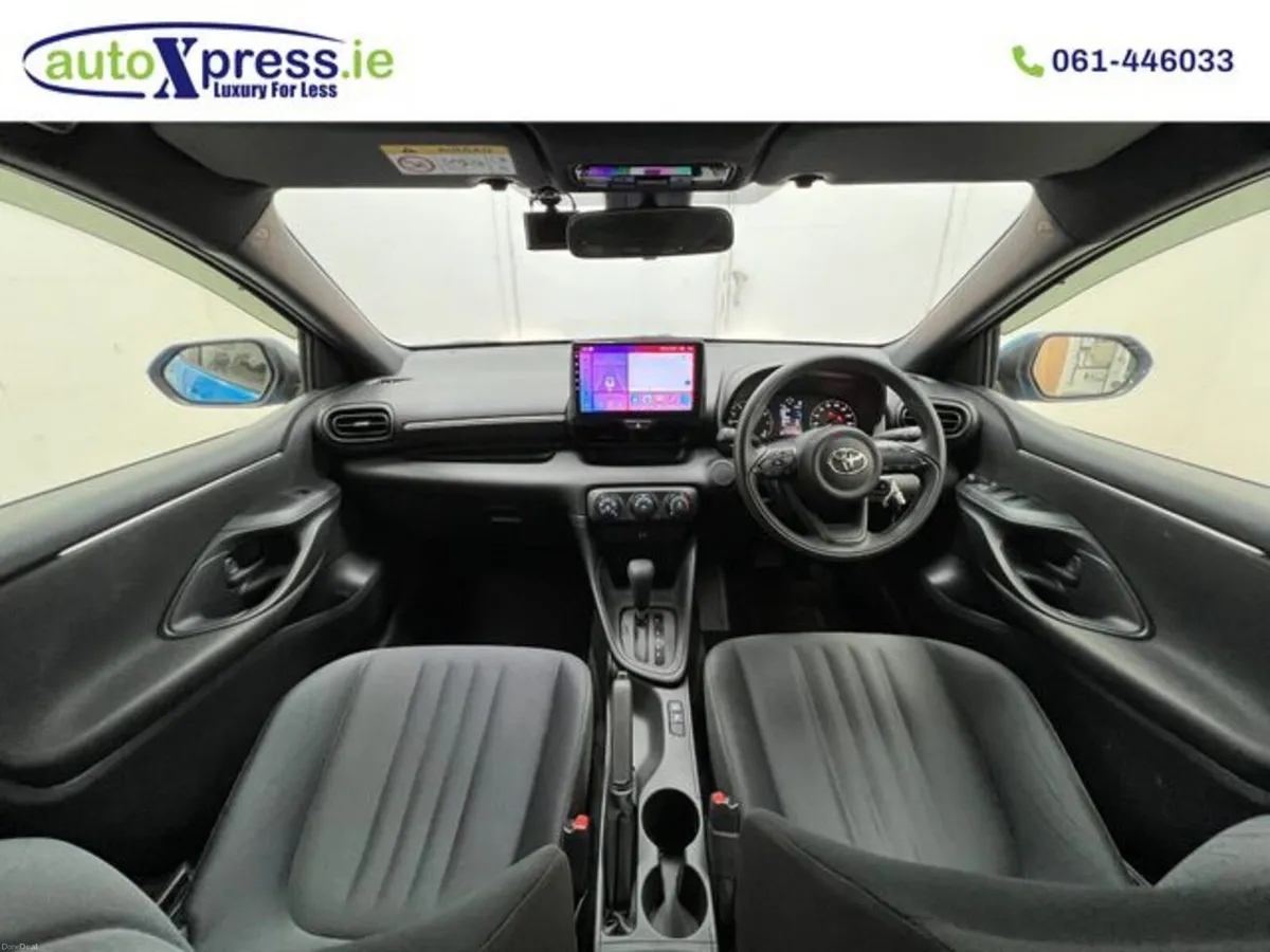 Toyota Yaris X ULTRA LOW MILEAGE, Reversing camera - Image 2