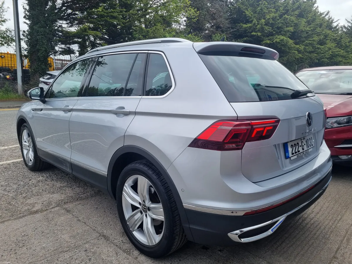 2022 VOLKSWAGEN TIGUAN ELEGANCE NCT 07/28 - Image 4