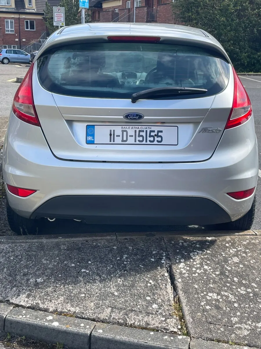 Ford Fiesta 2011 - Image 2