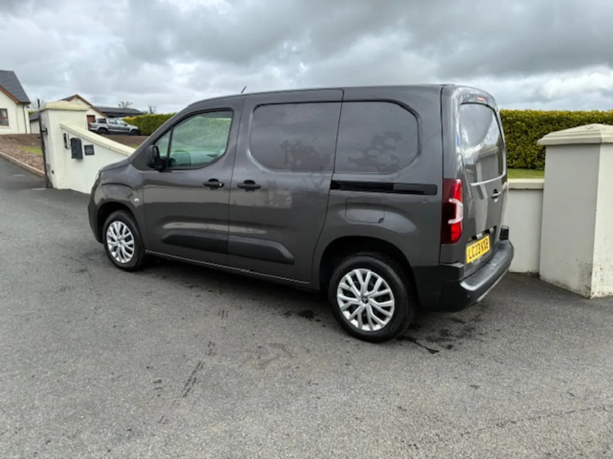 Citroen Berlingo  Enterprise ** € 215 VRT ** - Image 2
