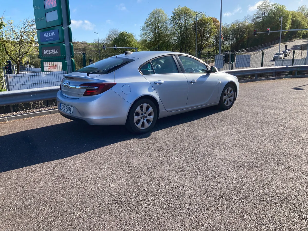 2017 Opel Insignia 1.6 Diesel Hatchback - Image 3
