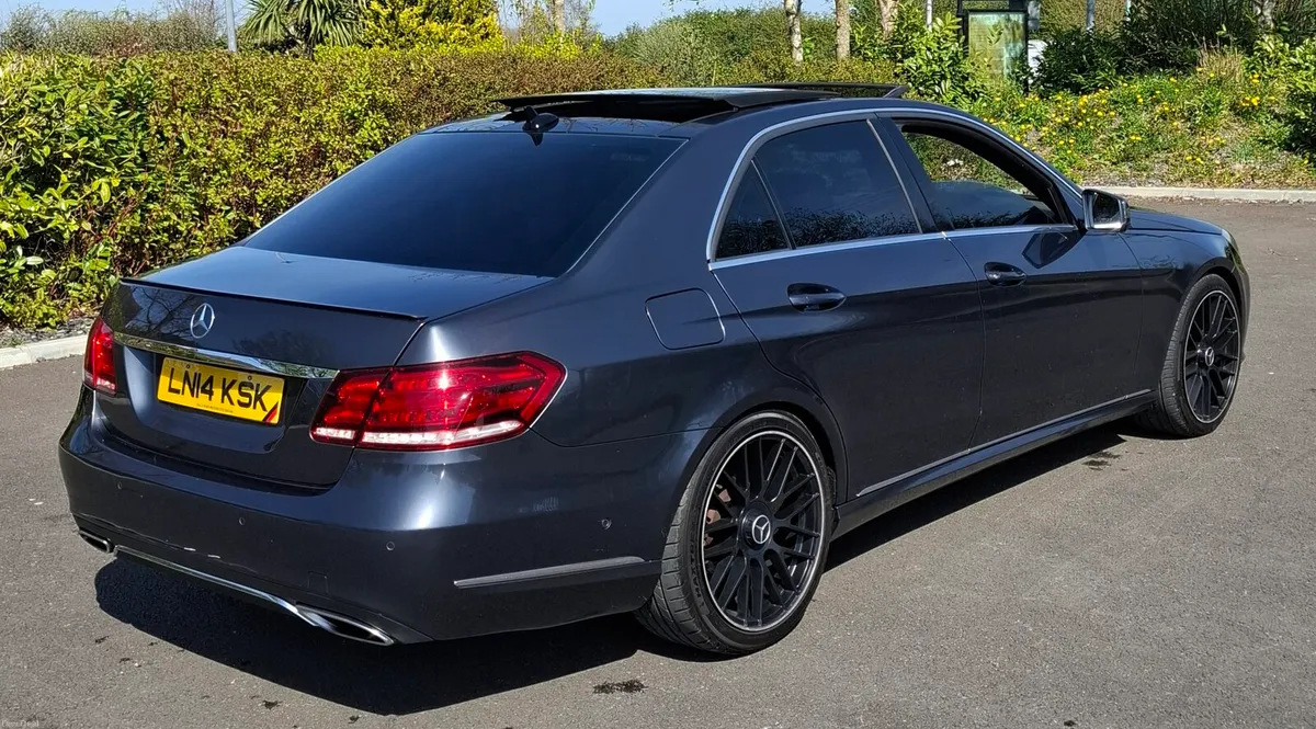 Mercedes E-Class 2014 2.2 - Image 3