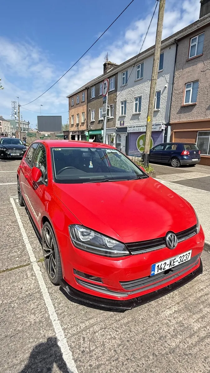 Volkswagen Golf 2014 - Image 1