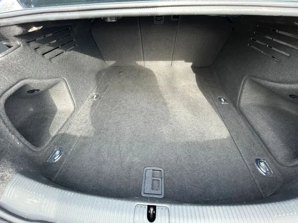 Audi A4 2016 - Image 2