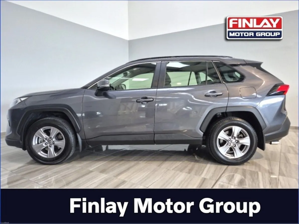 Toyota RAV4 2.5 Hybrid Luna 2WD Camera, Nav, Autom - Image 5