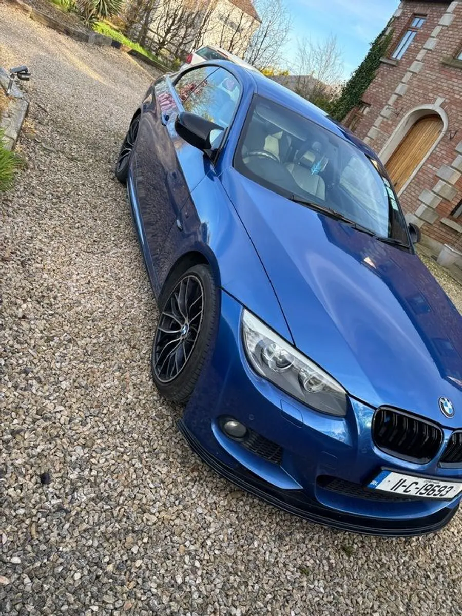 2011 Bmw 3-series - Image 3