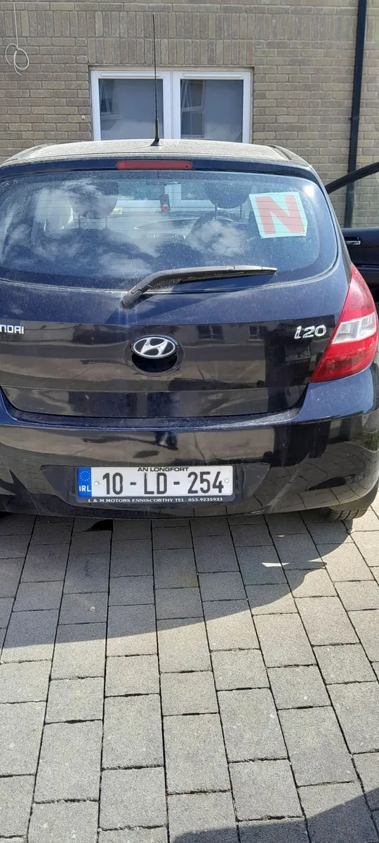Hyundai i20 2010 - Image 2