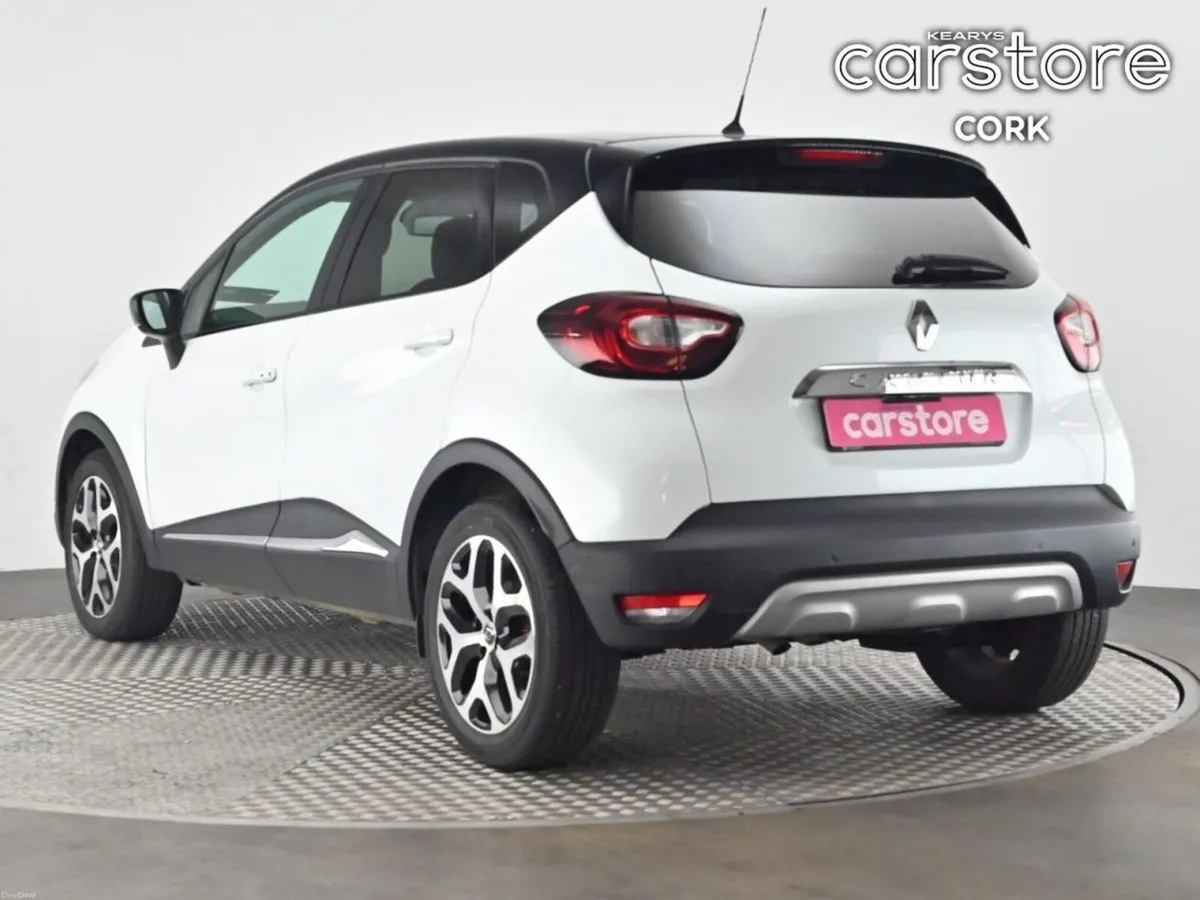 Renault Captur dCi 90 EDC SIGNATURE X NAV - Image 3