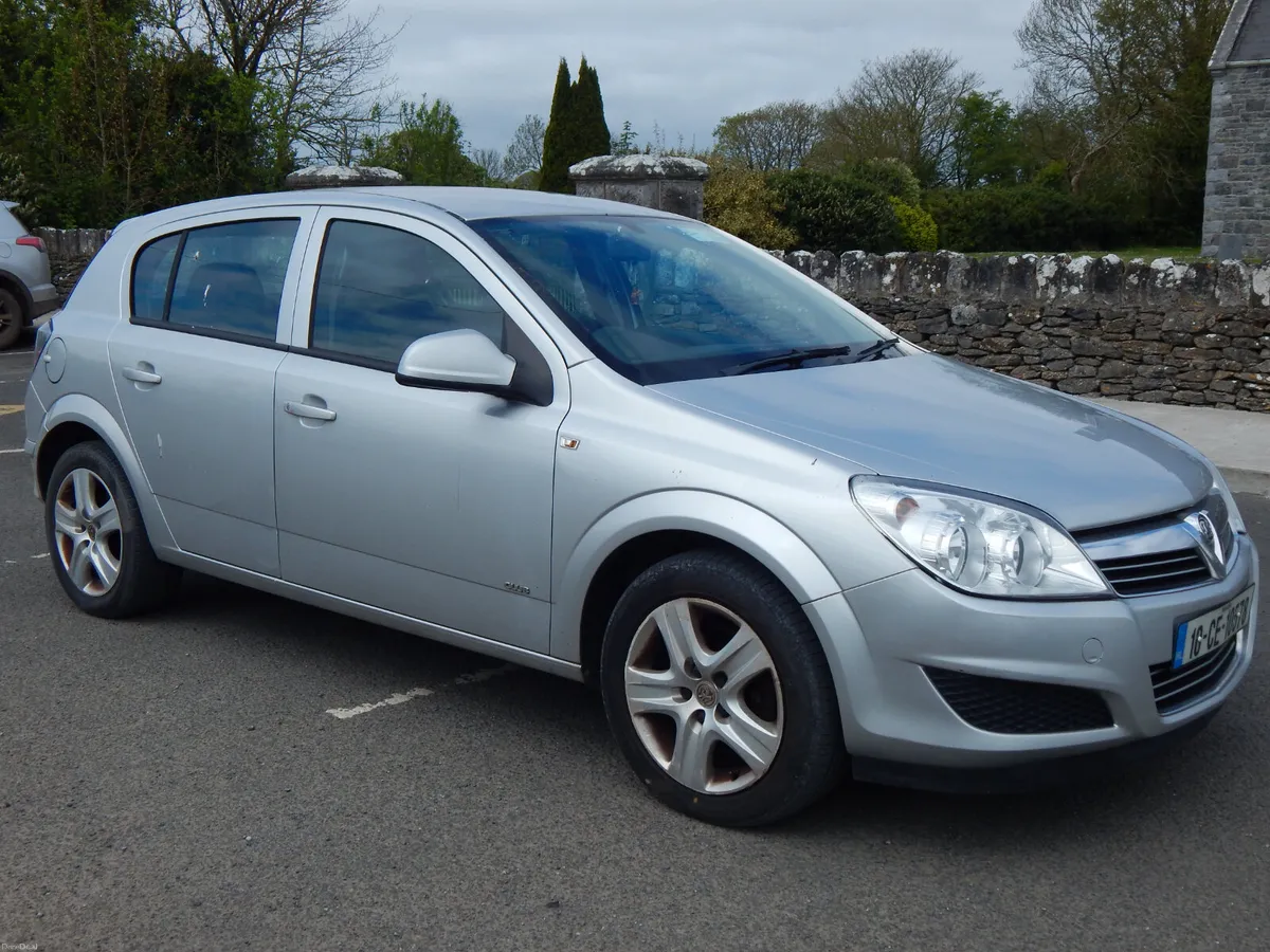 2010 Vauxhall Astra No Tax or Test Sold as seen - Image 1
