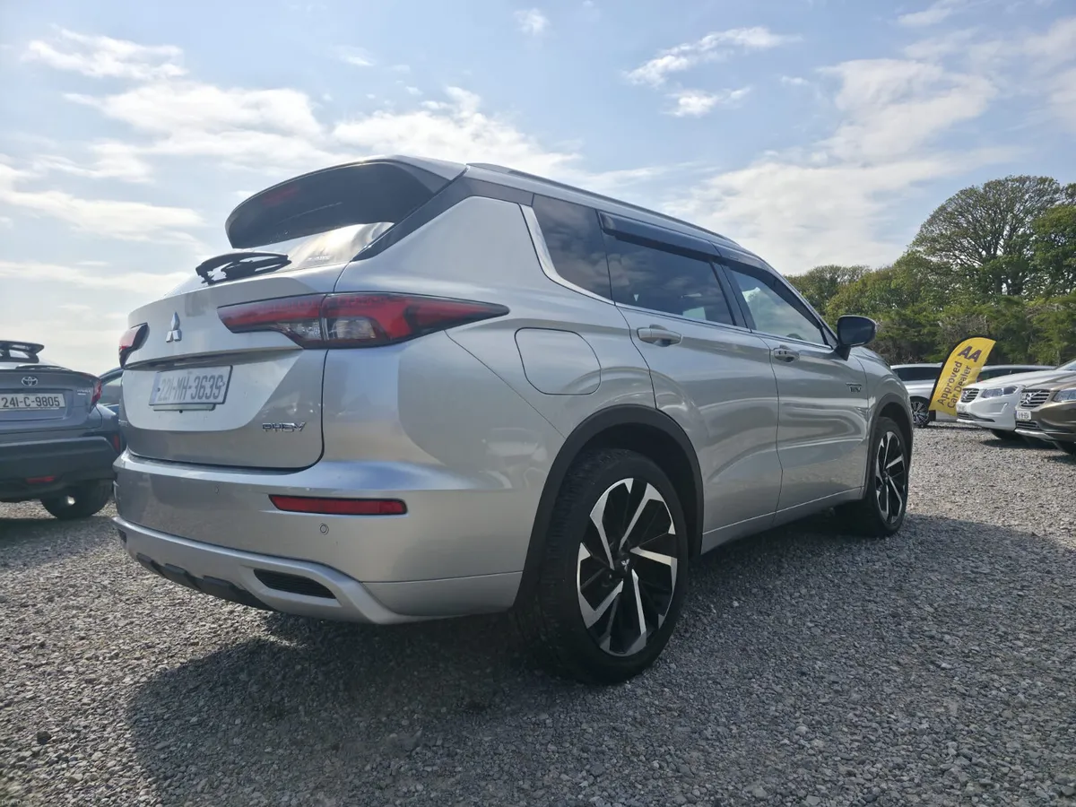 Mitsubishi Outlander 2022 - Image 5