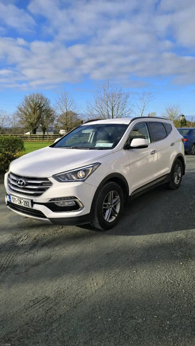 Hyundai Santa Fe Executive - Image 1