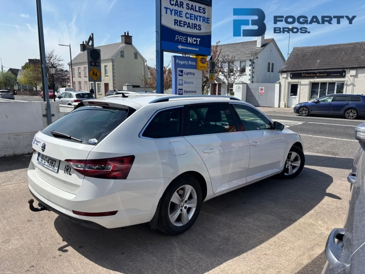 Skoda Superb 2018, 1.6 TDI 120 120BHP 4DR COMBI AM - Image 4