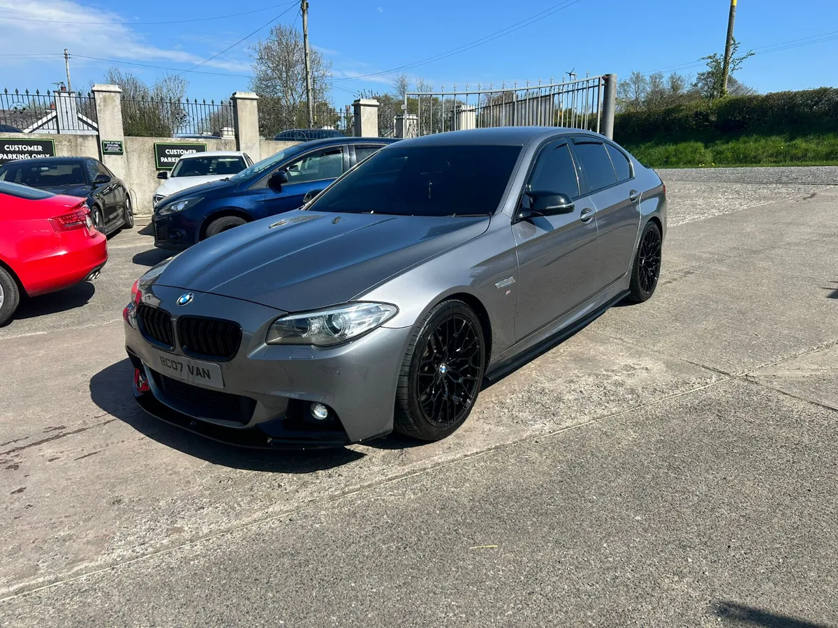 OUTSTANDING LATE 2016 BMW 530D M-SPORT AUTO - Image 3