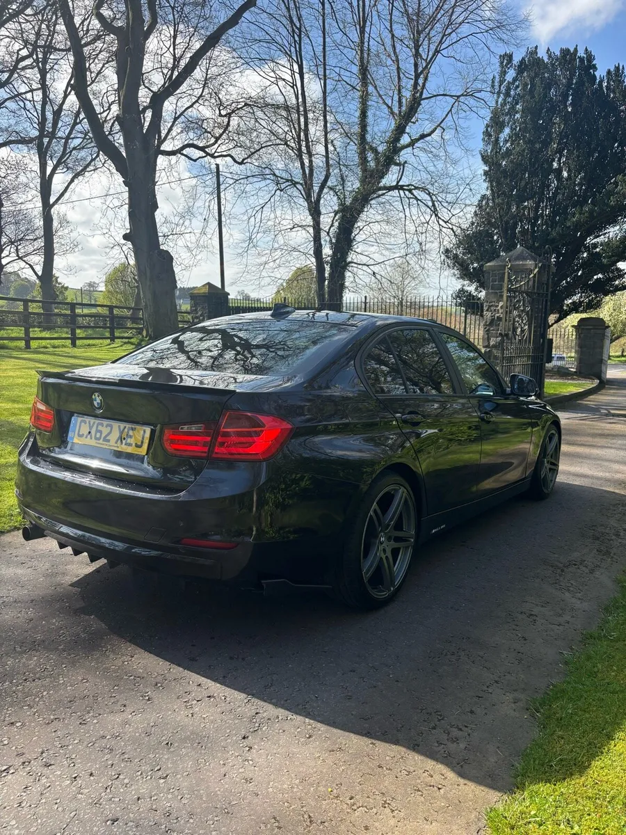 2012 BMW 318D KITTED FULL YEAR MOT - Image 3