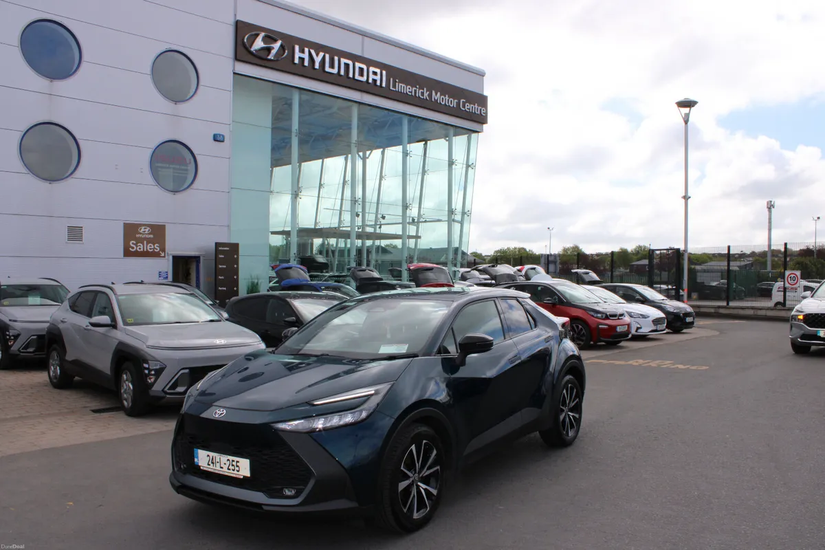 Toyota C-HR 2024 - Image 1